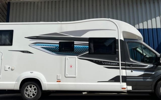 Rental - Low profile motorhome - null - #18038