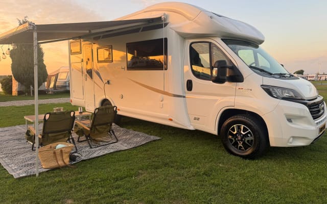 Boeking - Half-integraal camper - null - #92371