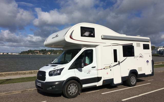 Location - Camping-car Profilé - null - #9869