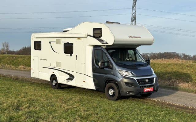 Boeking - Alkoof camper - null - #93820