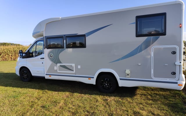 Hire - Low profile motorhome - null - #93148