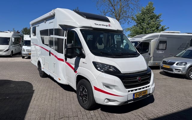 Vermietung - Teilintegriertes Wohnmobil - null - #94783