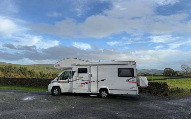 Rental - Coachbuilt motorhome - null - #93043