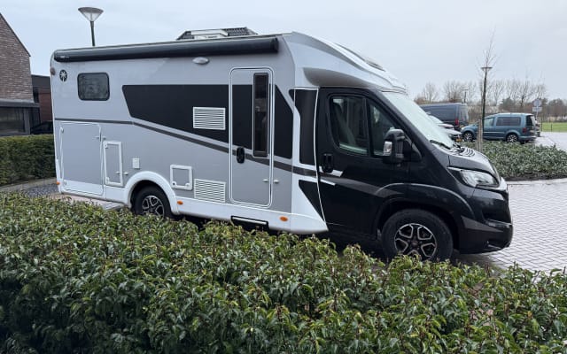 Location - Camping-car Profilé - null - #94372