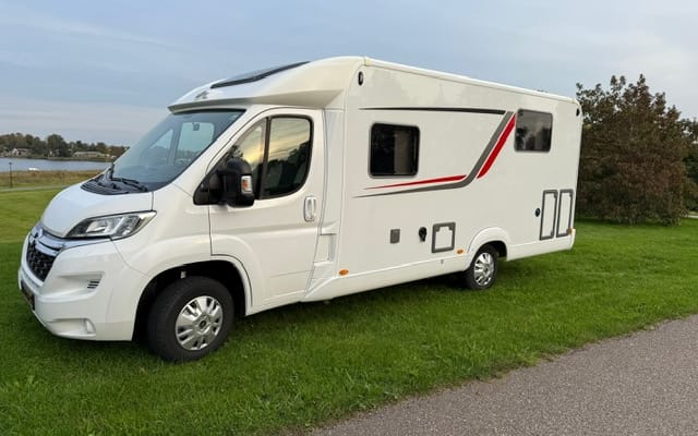 Boeking - Half-integraal camper - null - #93875