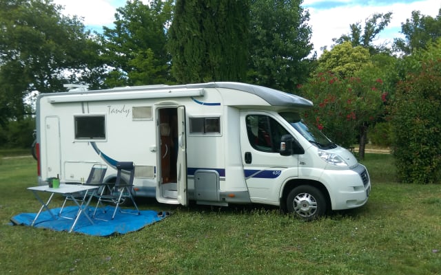 Alquiler - Autocaravana Perfilada - null - #20324