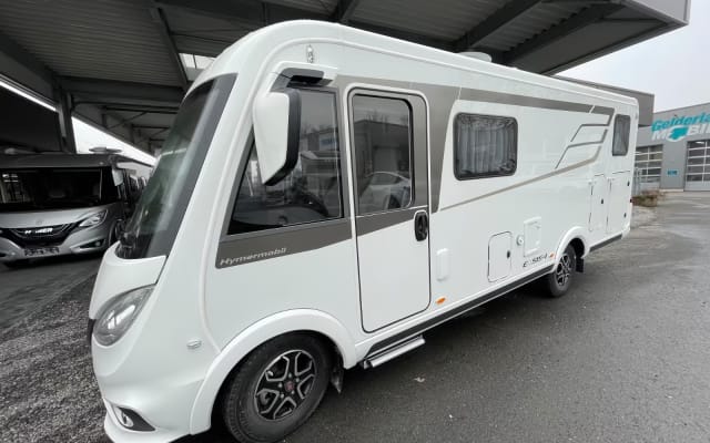 Vermietung - Vollintegriertes Wohnmobil - null - #97045