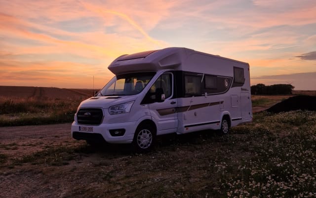 Alquiler - Autocaravana Perfilada - null - #42614