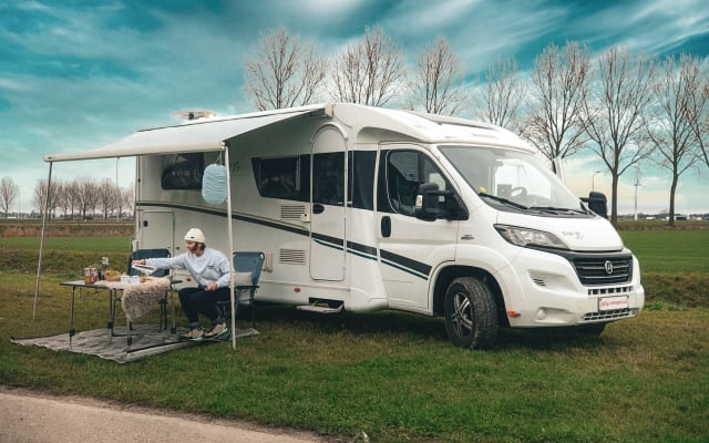 Boeking - Half-integraal camper - null - #93208