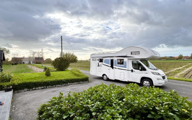 Rental - Coachbuilt motorhome - null - #69611