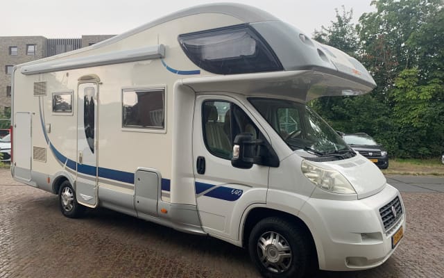 Boeking - Alkoof camper - null - #93301