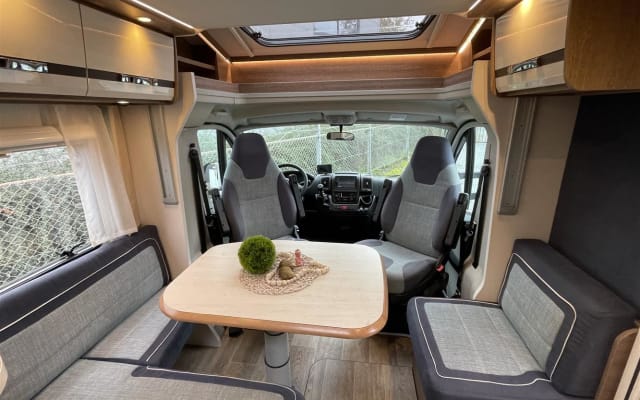 Boeking - Half-integraal camper - null - #83036