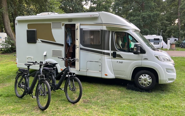 Vermietung - Teilintegriertes Wohnmobil - null - #73989