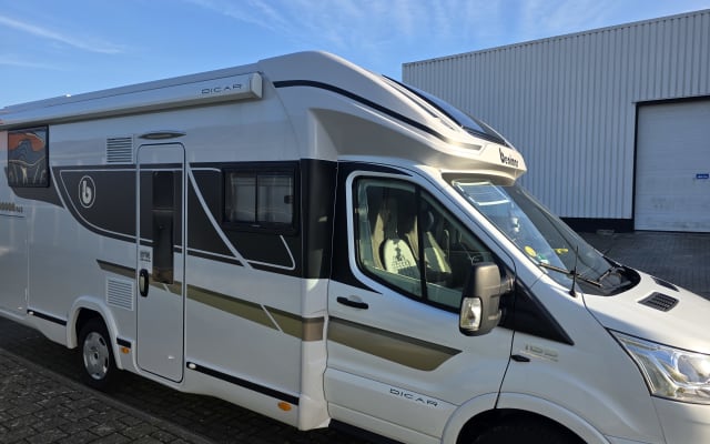 Aluguer - Autocaravana perfilada - null - #94471