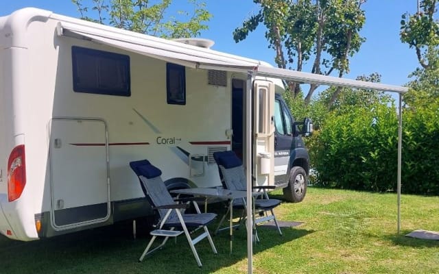 Boeking - Half-integraal camper - null - #95022