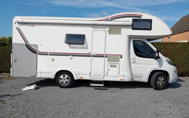 Location - Camping-car Capucine - null - #90350