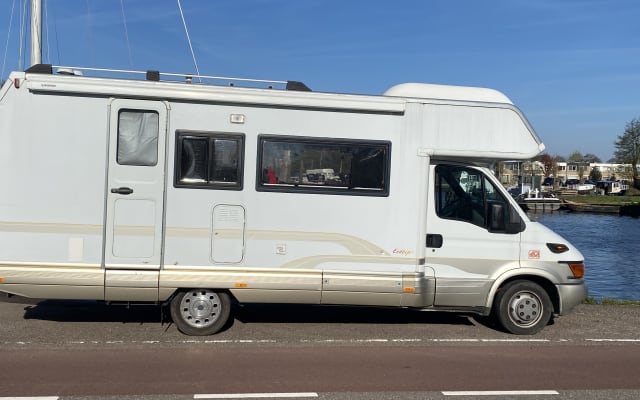 Boeking - Alkoof camper - null - #51558