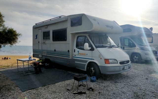 Rental - Coachbuilt motorhome - null - #70026