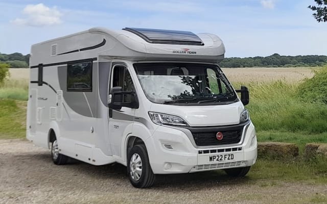 Rental - Low profile motorhome - null - #37303