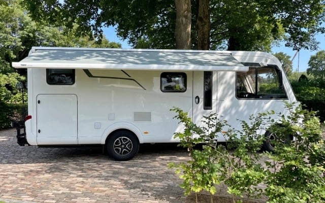 Vermietung - Vollintegriertes Wohnmobil - null - #97045
