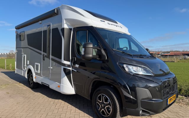 Rental - Low profile motorhome - null - #96740