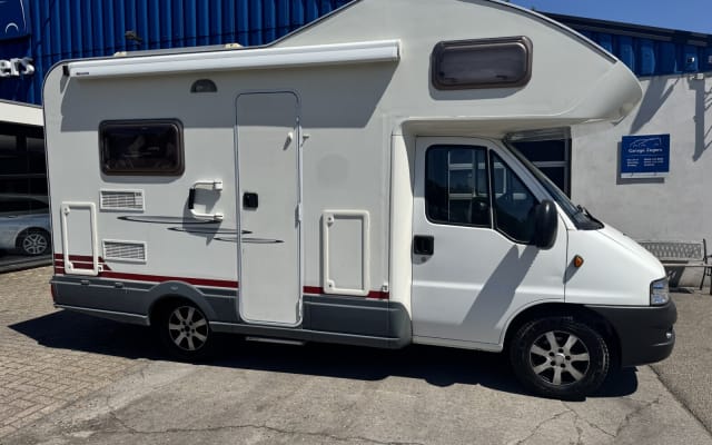 Boeking - Alkoof camper - null - #93127