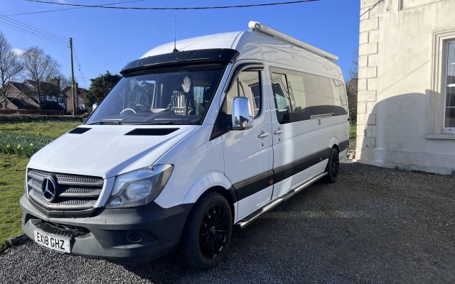 Rental - Large campervan - null - #90930