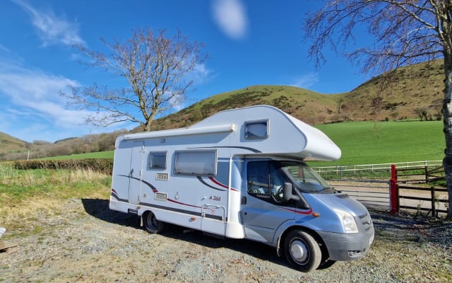 Rental - Coachbuilt motorhome - null - #95312