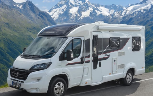 Location - Camping-car Profilé - null - #92494