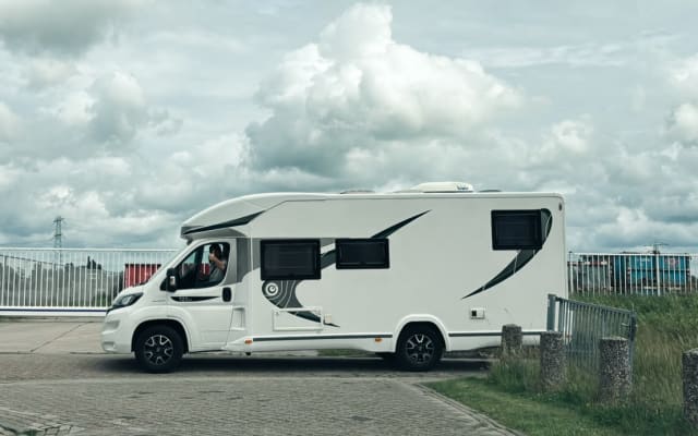 Boeking - Half-integraal camper - null - #97494