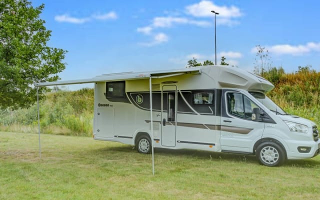 Rental - Low profile motorhome - null - #93381
