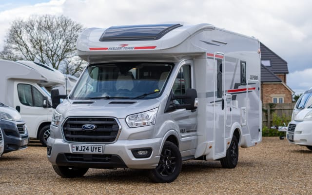 Rental - Low profile motorhome - null - #87017