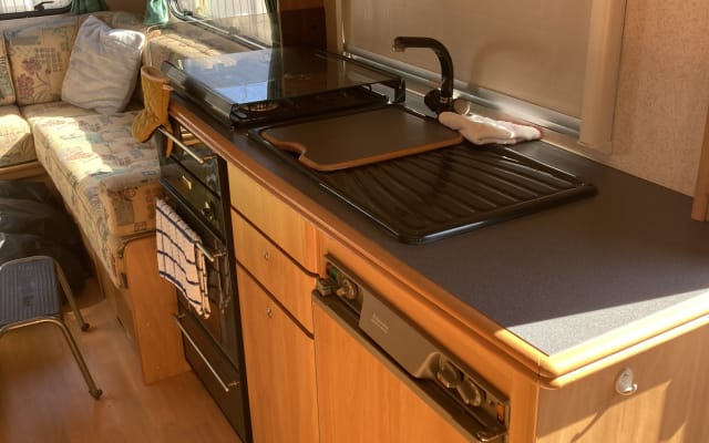 Rental - Coachbuilt motorhome - null - #28069