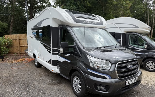 Rental - Low profile motorhome - null - #45162