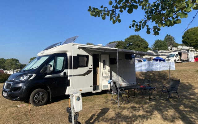 Rental - Low profile motorhome - null - #95384