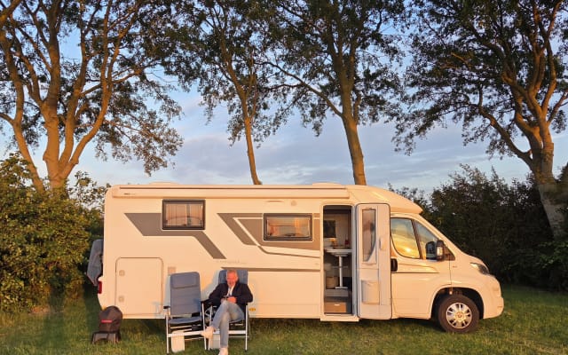 Location - Camping-car Profilé - null - #91681