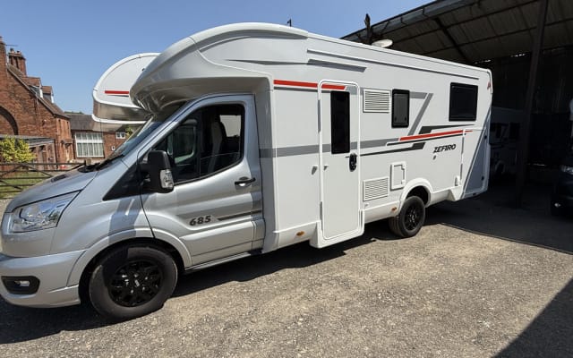 Rental - Low profile motorhome - null - #91181