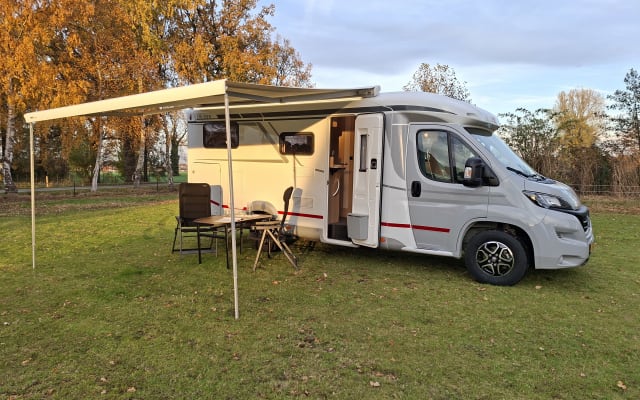 Boeking - Half-integraal camper - null - #92393