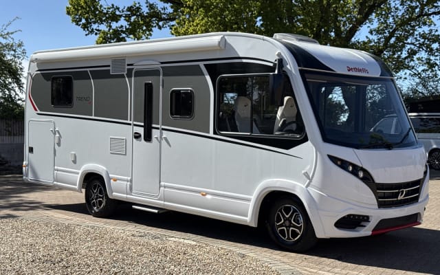Vermietung - Vollintegriertes Wohnmobil - null - #98703