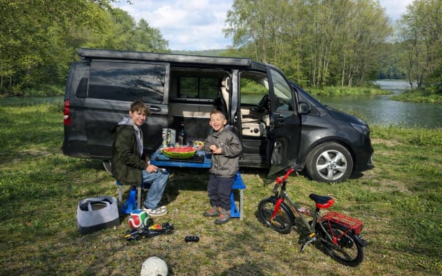 Location - Van - null - #95113