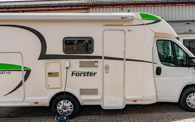 Boeking - Half-integraal camper - null - #38725