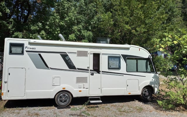 Location - Camping-car Intégral - null - #57615