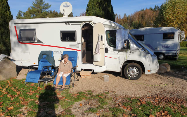 Boeking - Half-integraal camper - null - #95799
