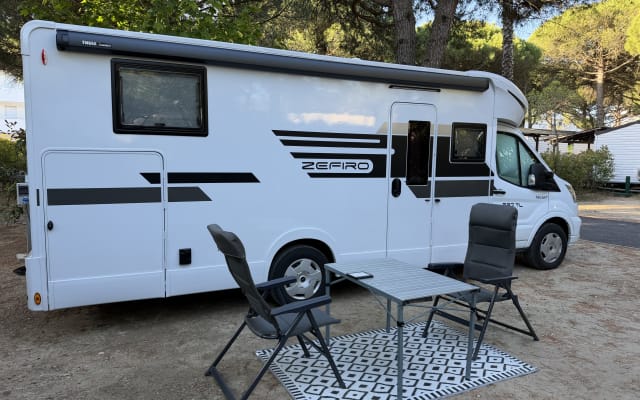 Location - Camping-car Profilé - null - #87299