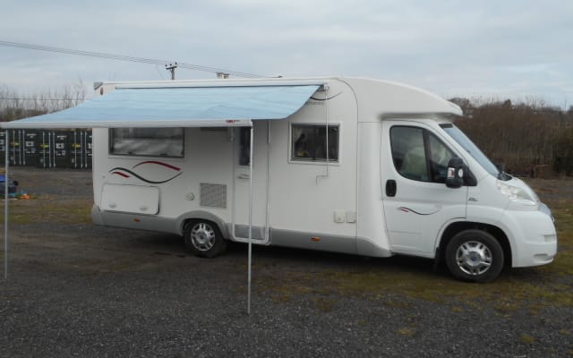 Location - Camping-car Profilé - null - #86928