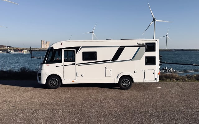 Rental - A-class motorhome - null - #93092