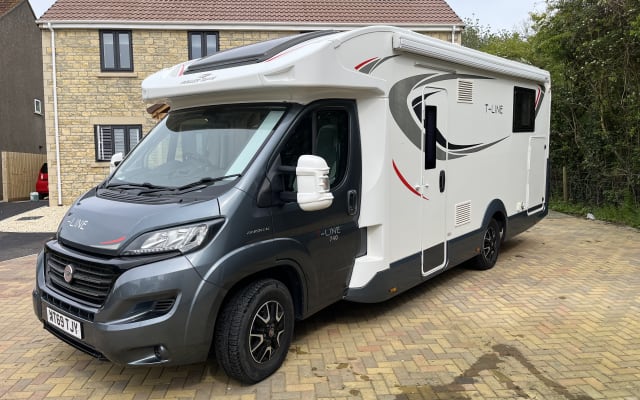 Rental - Low profile motorhome - null - #88783