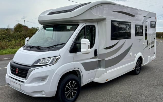 Rental - Low profile motorhome - null - #87064