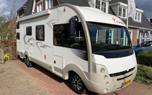 Alquiler - Autocaravana integral - null - #69722
