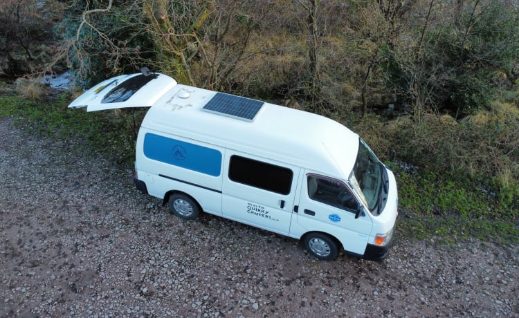 Kashtan  – Nissan-camper met 3 slaapplaatsen uit 2010